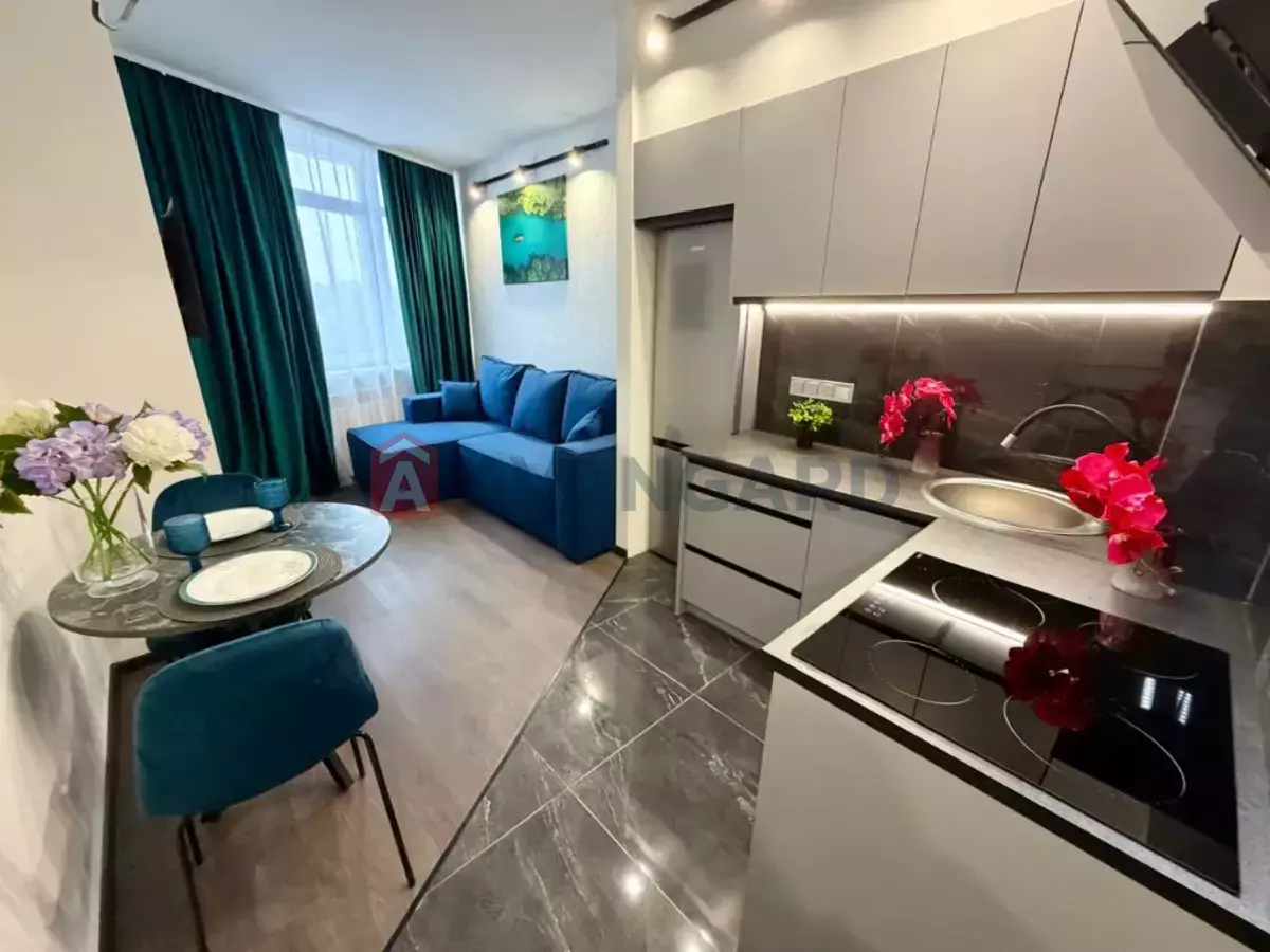 2 ��. ��������, 44/-/- ��. �., 8/10 ������ ���� 1