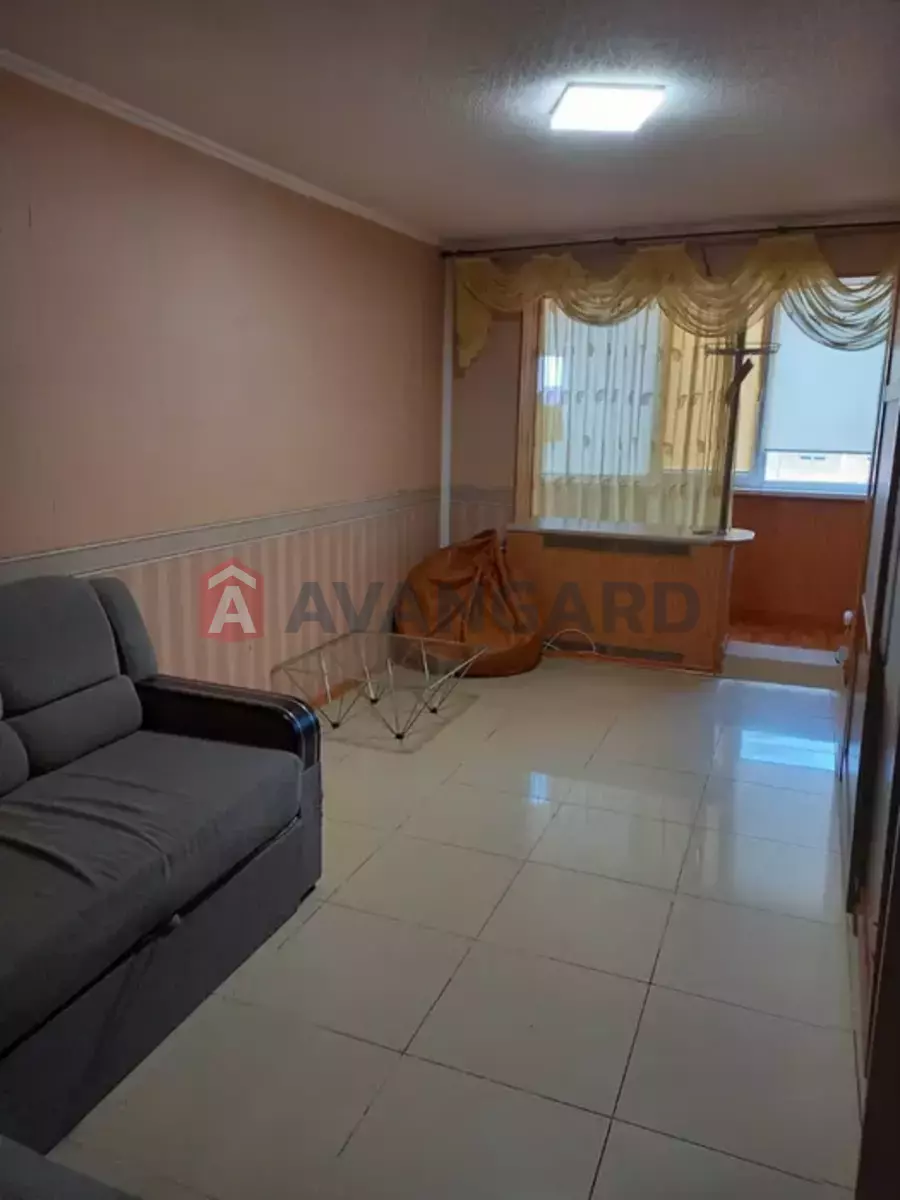 3 ��. ��������, 64/-/9 ��. �., 9/9 ������ ���� 8