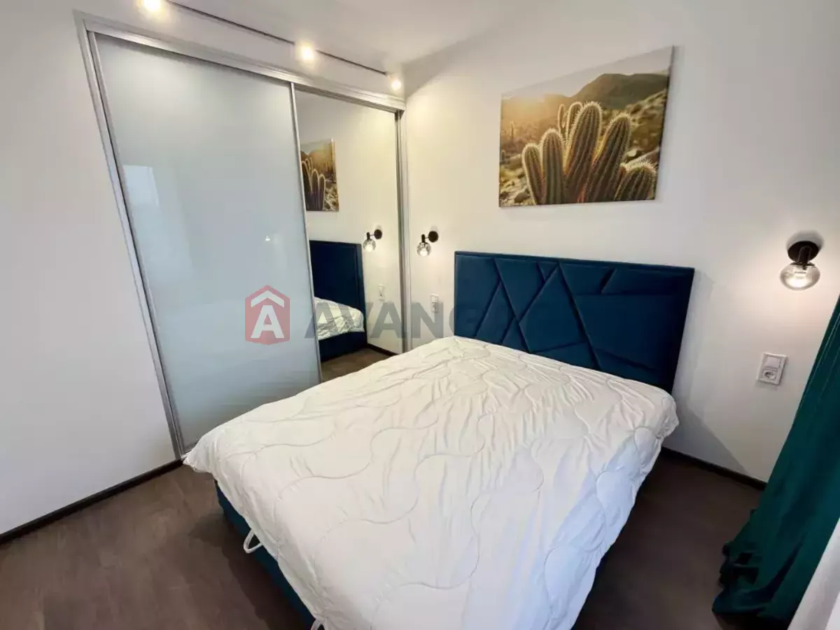 2 ��. ��������, 44/-/- ��. �., 8/10 ������ ���� 5