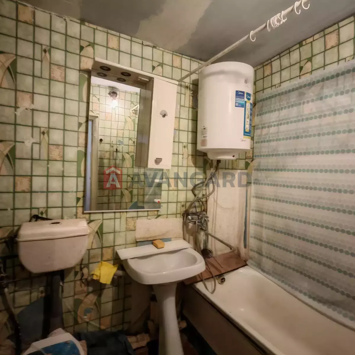 1 ����. ��������, 40/19/8 ��. �., 2/14 ���� ���� 3