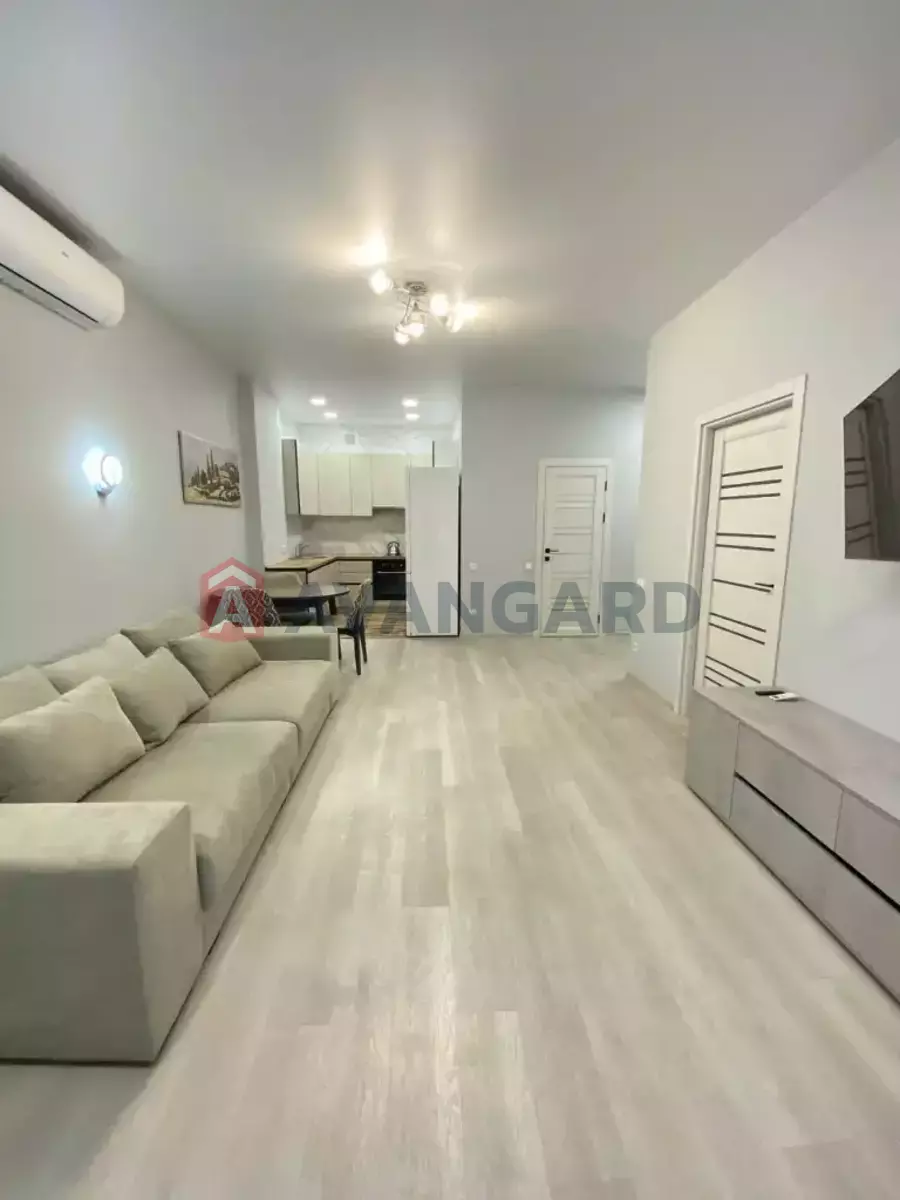 2 ��. ��������, 57/-/- ��. �., 8/12 ������ ���� 3