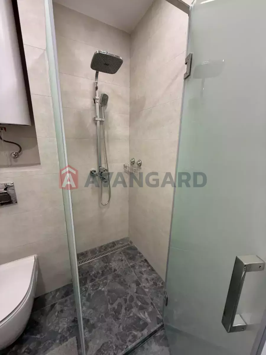 1 ����. ��������, 32/-/- ��. �., 8/24 ���� ���� 6