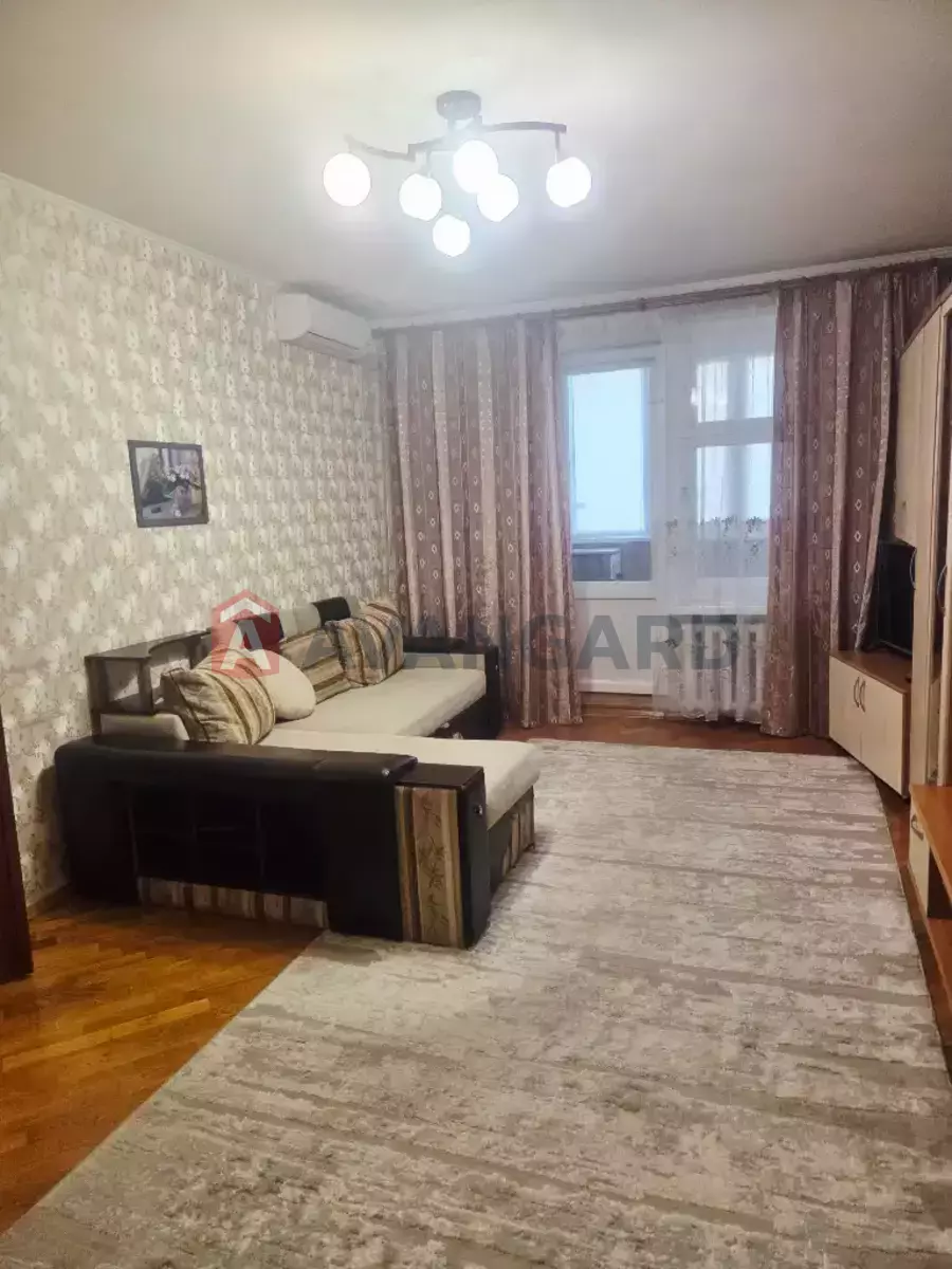 1 ��. ��������, 52/20/11 ��. �., 7/10 ������ ���� 4