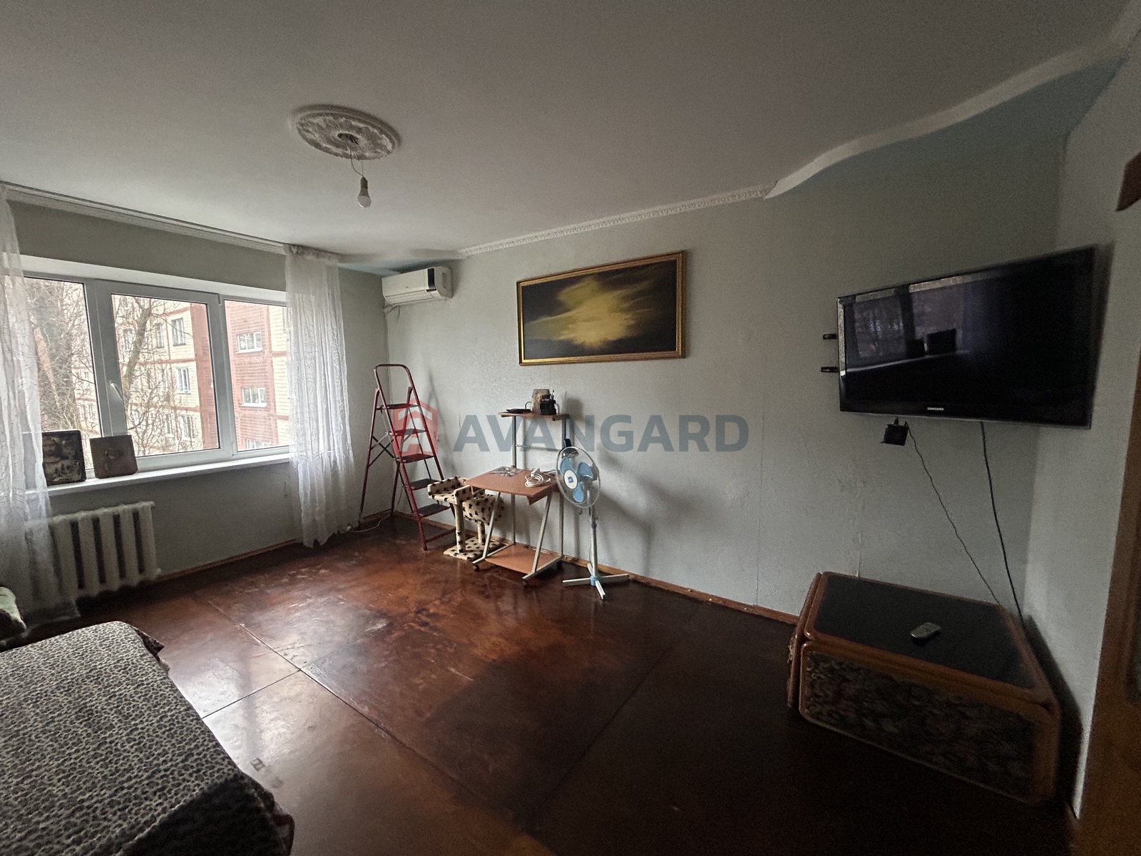 3 ��. ��������, 65/40/8 ��. �., 5/9 ������ ���� 8