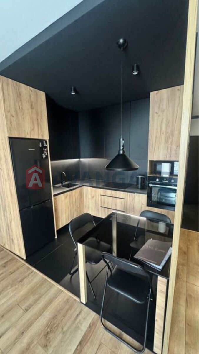 1 ����. ��������, 63/-/15 ��. �., 10/16 ���� ���� 4