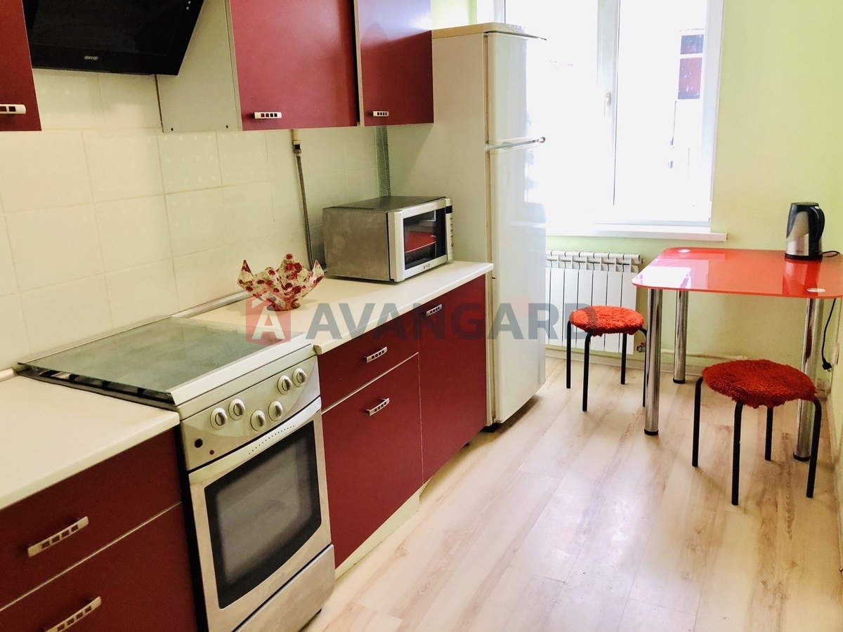 3 ��. ��������, 63/39/- ��. �., 9/9 ������ ���� 1