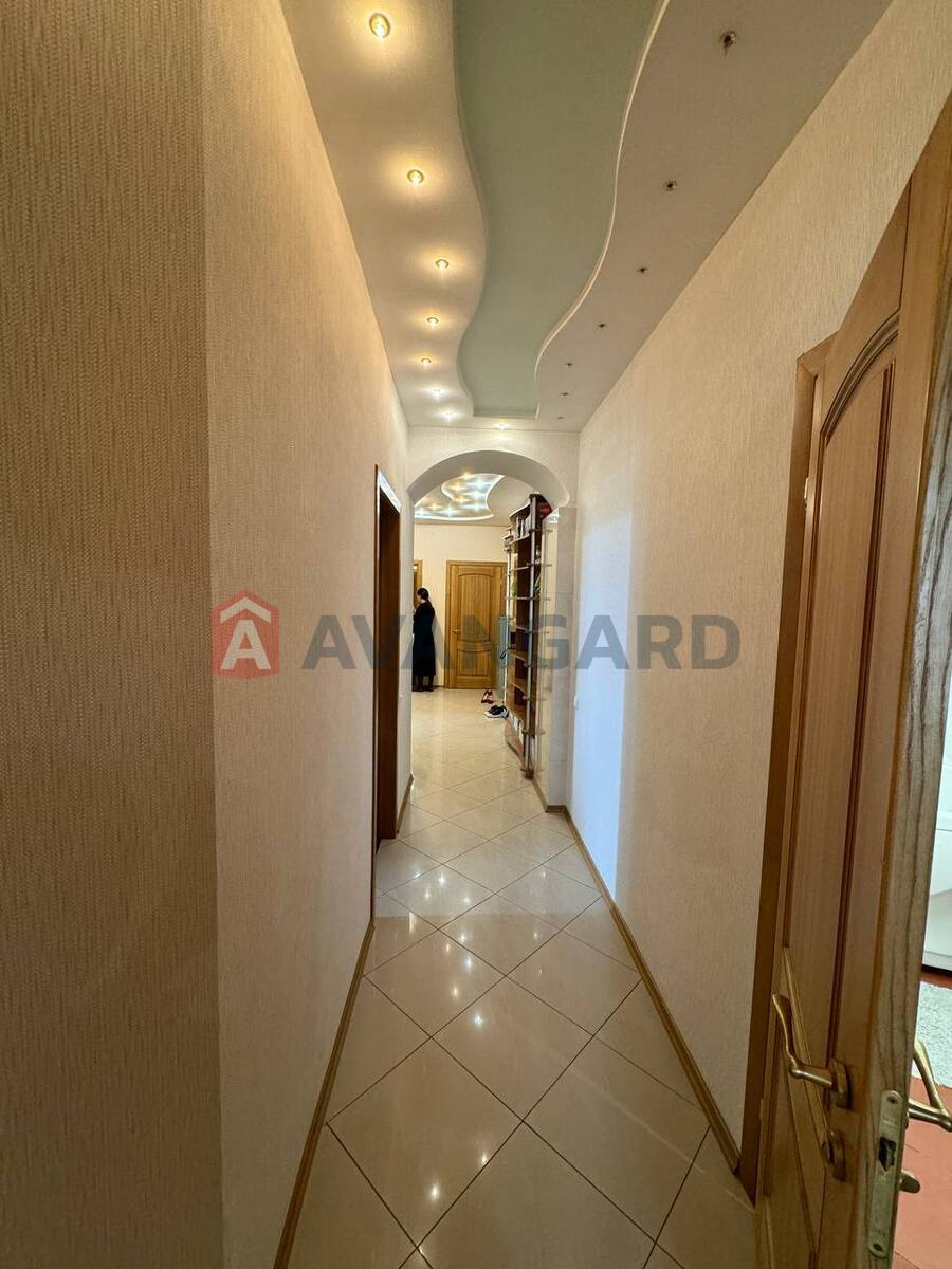 3 ��. ��������, 125/-/12 ��. �., 9/14 ������ ���� 17