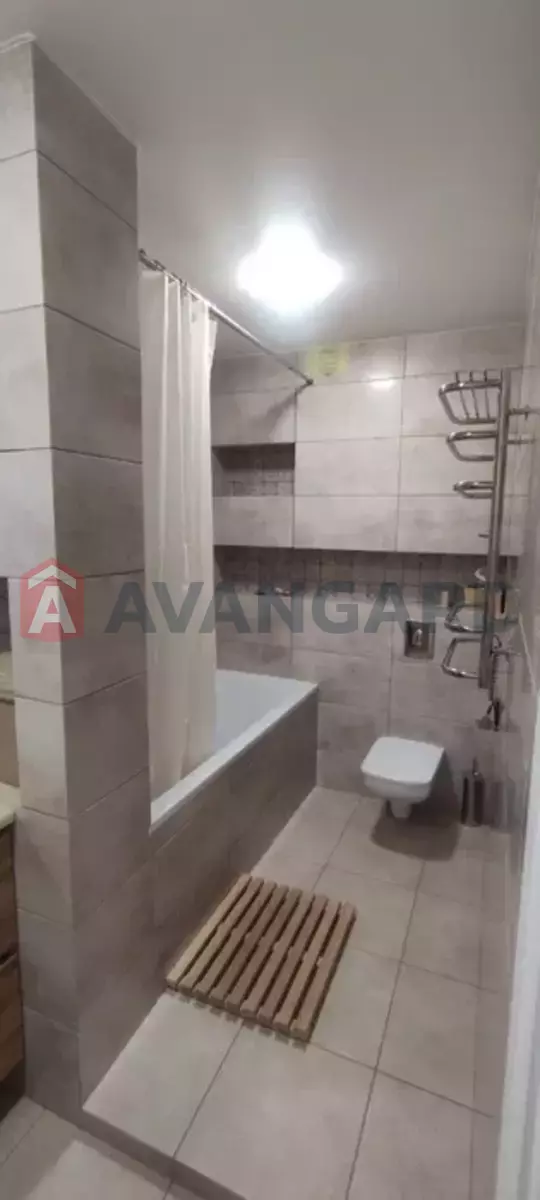 2 ����. ��������, 70/-/- ��. �., 11/12 ���� ���� 4