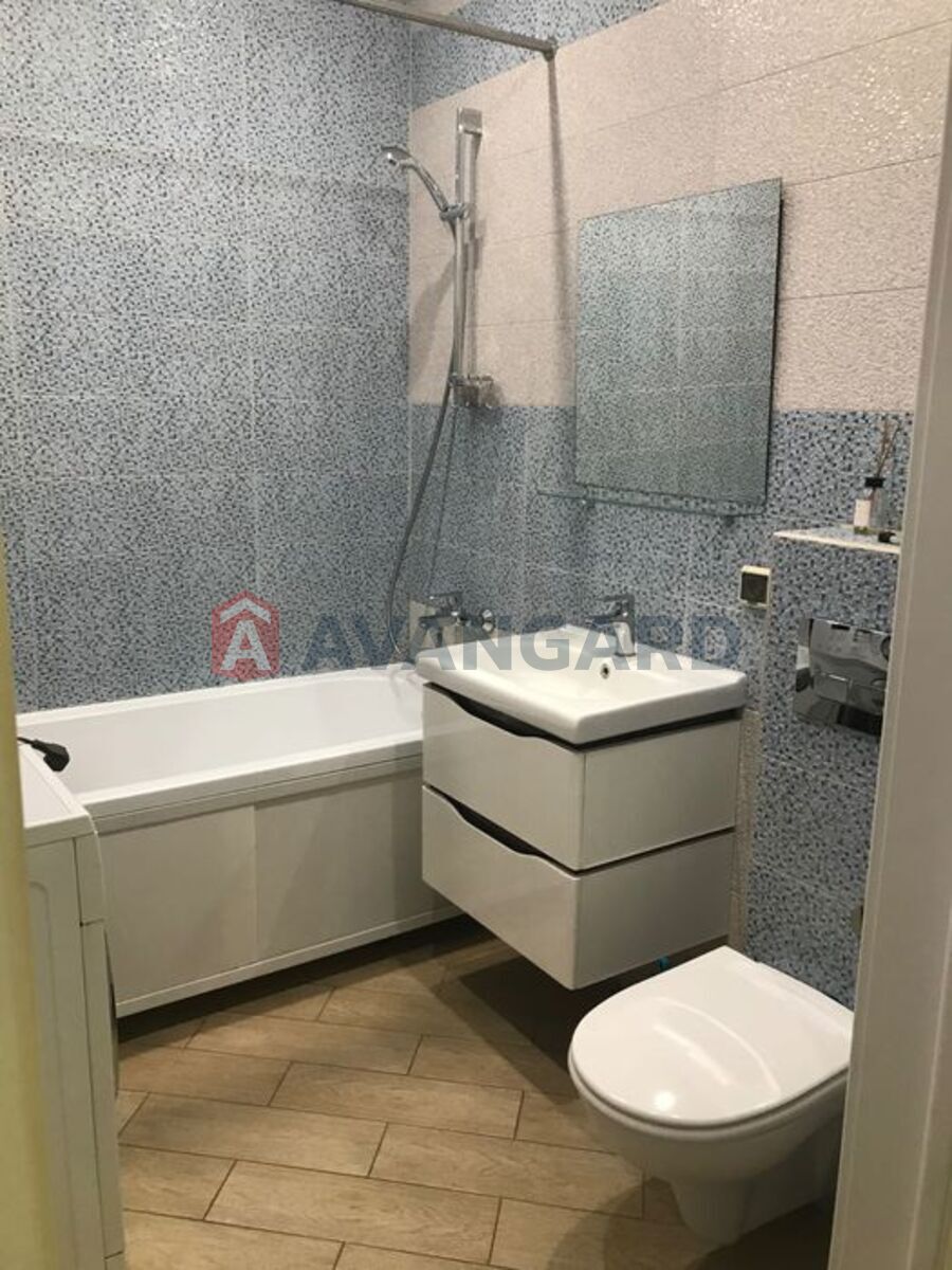 1 ��. ��������, 42/-/12 ��. �., 4/6 ������ ���� 5