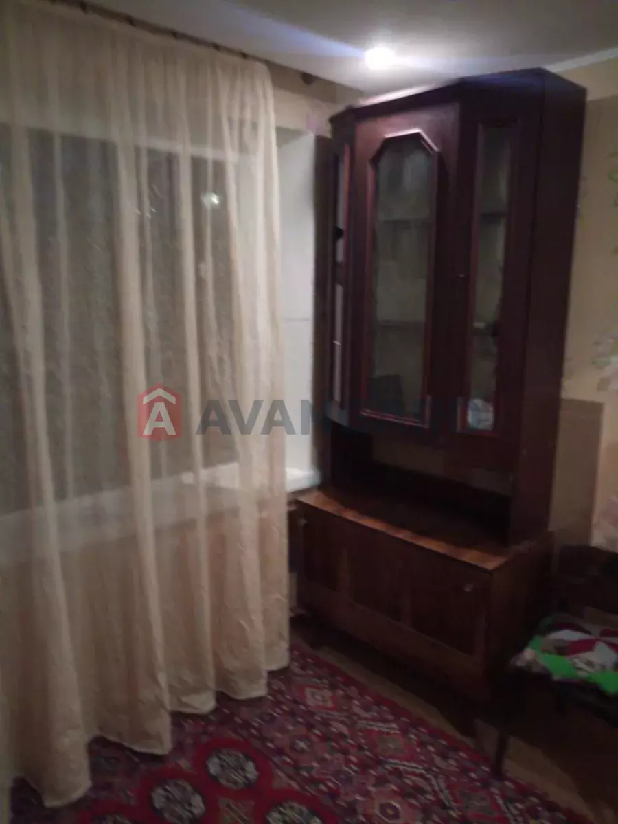 1 . , 18/-/3 . ., 5/9   1