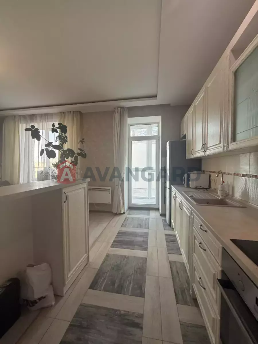 2 ��. ��������, 67/40/15 ��. �., 9/17 ������ ���� 7