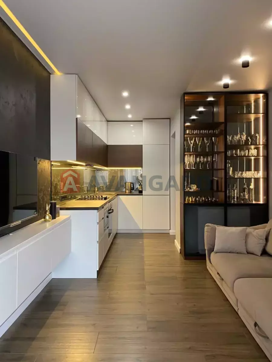 2 ��. ��������, 46/35/20 ��. �., 5/12 ������ ���� 12