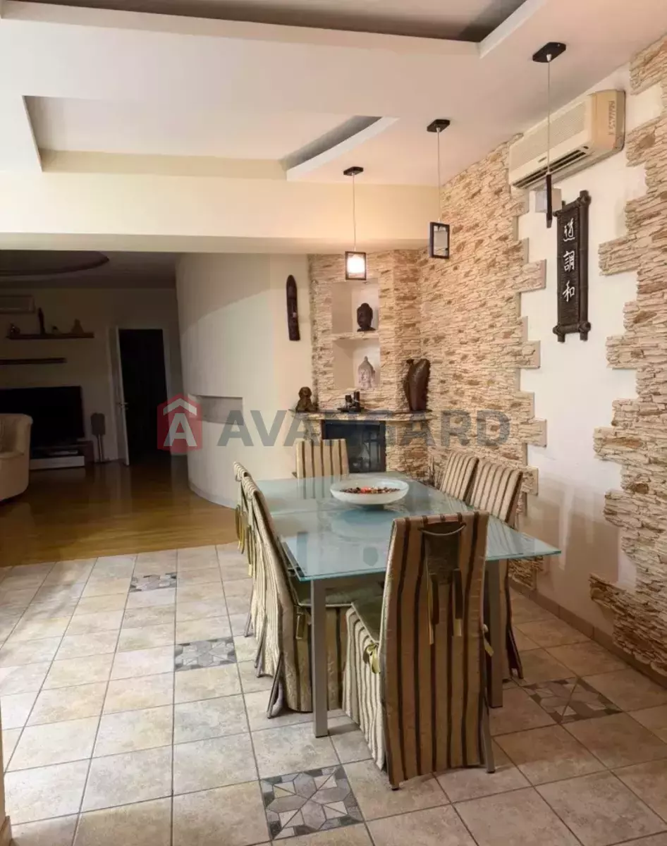 4 ��. ��������, 172/-/- ��. �., 3/9 ������ ���� 3