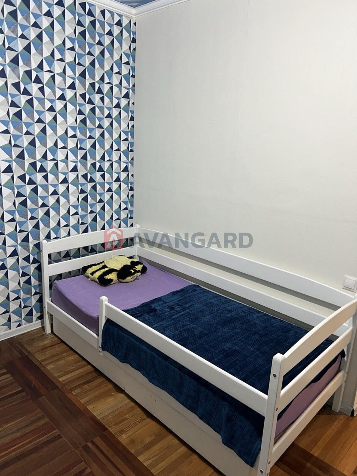 3 ��. ��������, 73/-/12 ��. �., 12/12 ������ ���� 12