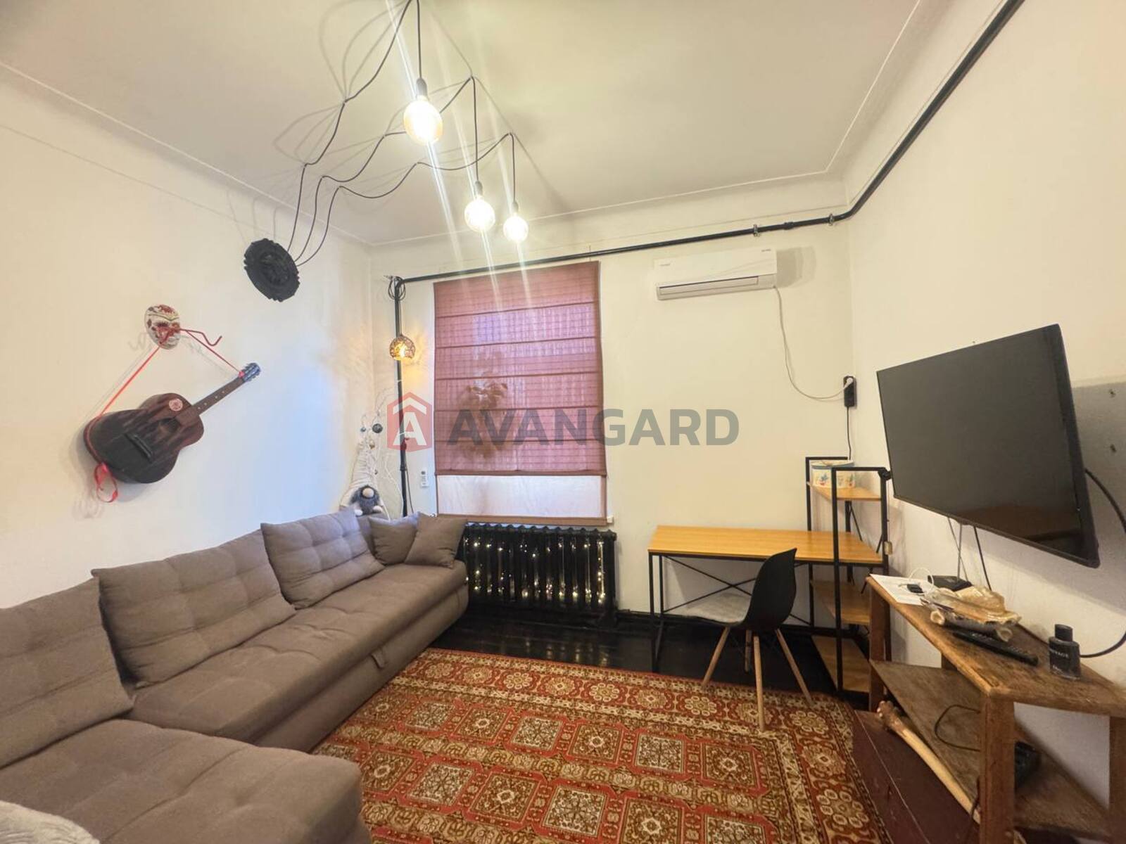 2 ��. ��������, 46/-/8 ��. �., 1/2 ������ ���� 12