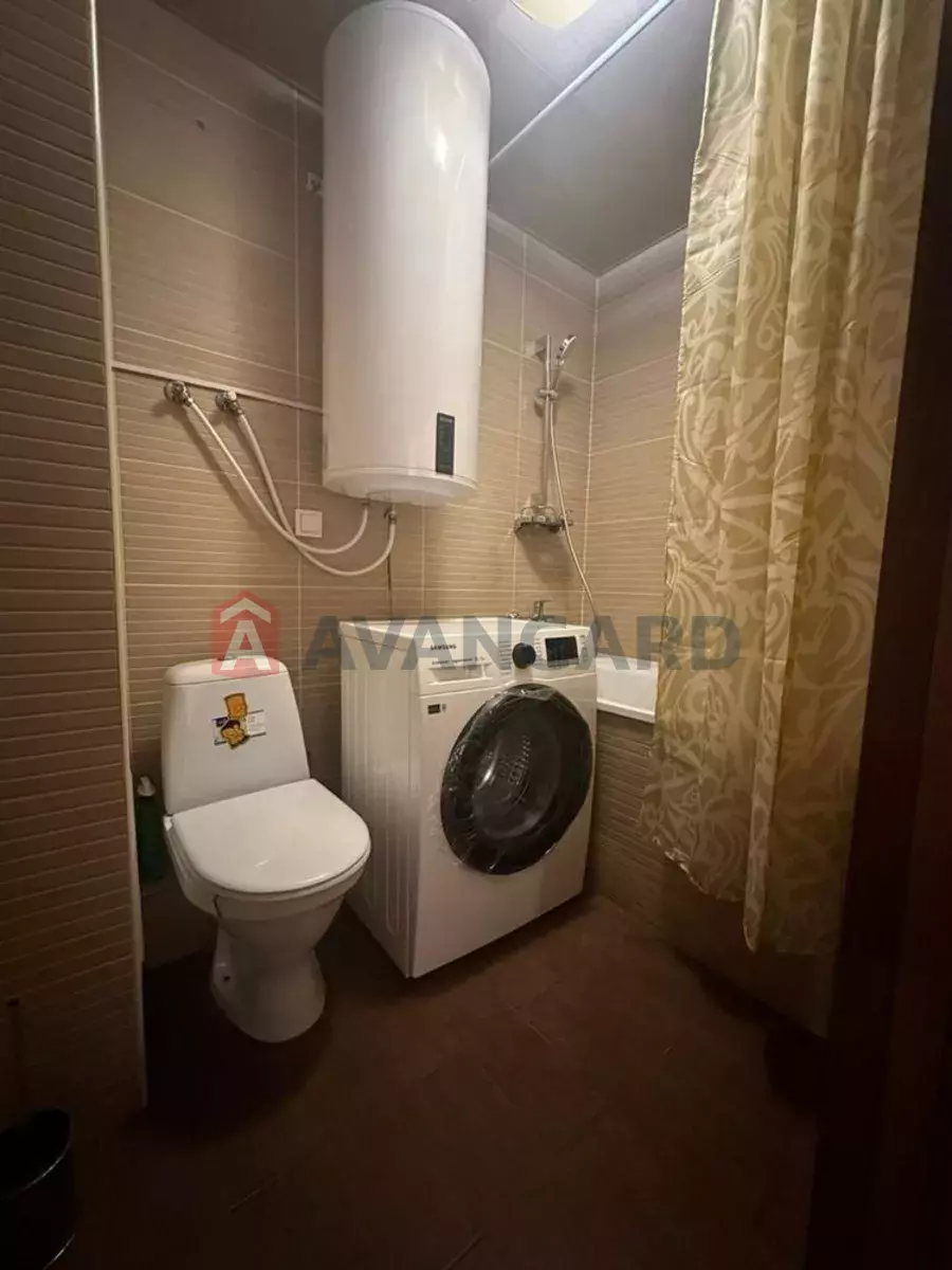 1 ����. ��������, 38/-/9 ��. �., 14/16 ���� ���� 7