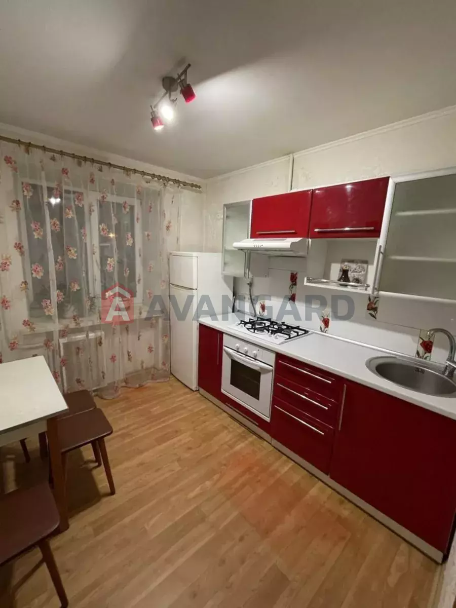 2 ��. ��������, 49/-/8 ��. �., 2/9 ������ ���� 3