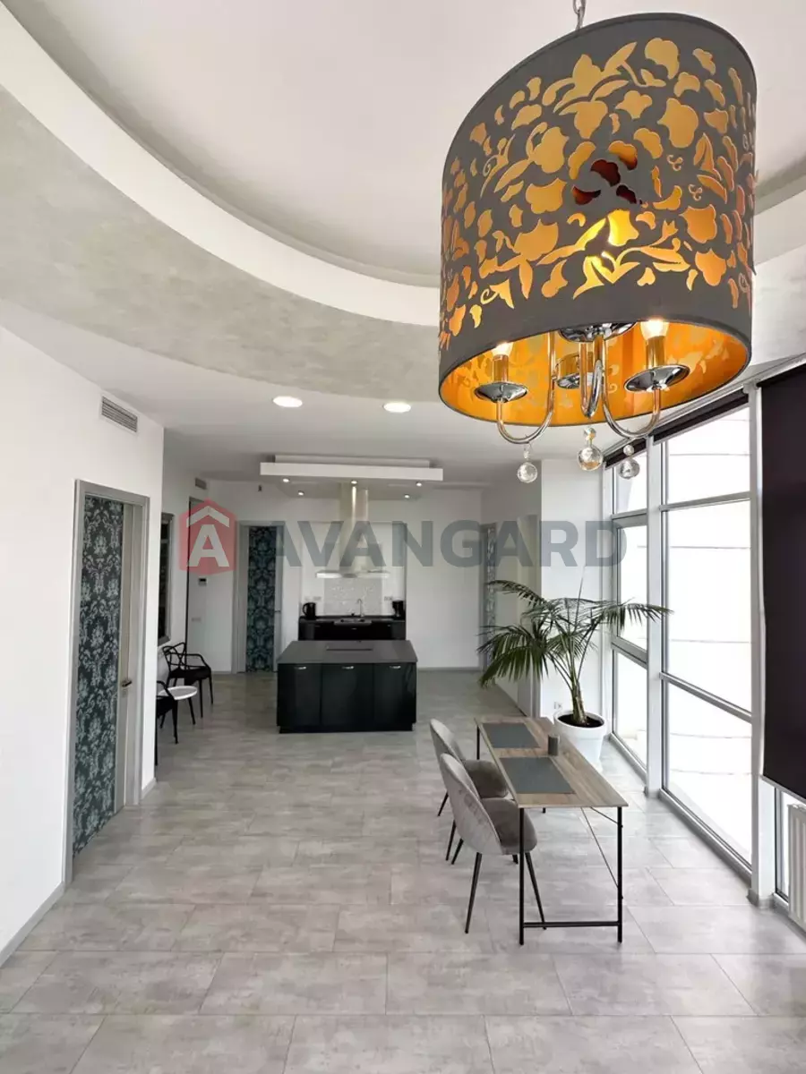 3 ��. ��������, 90/80/25 ��. �., 15/22 ������ ���� 9