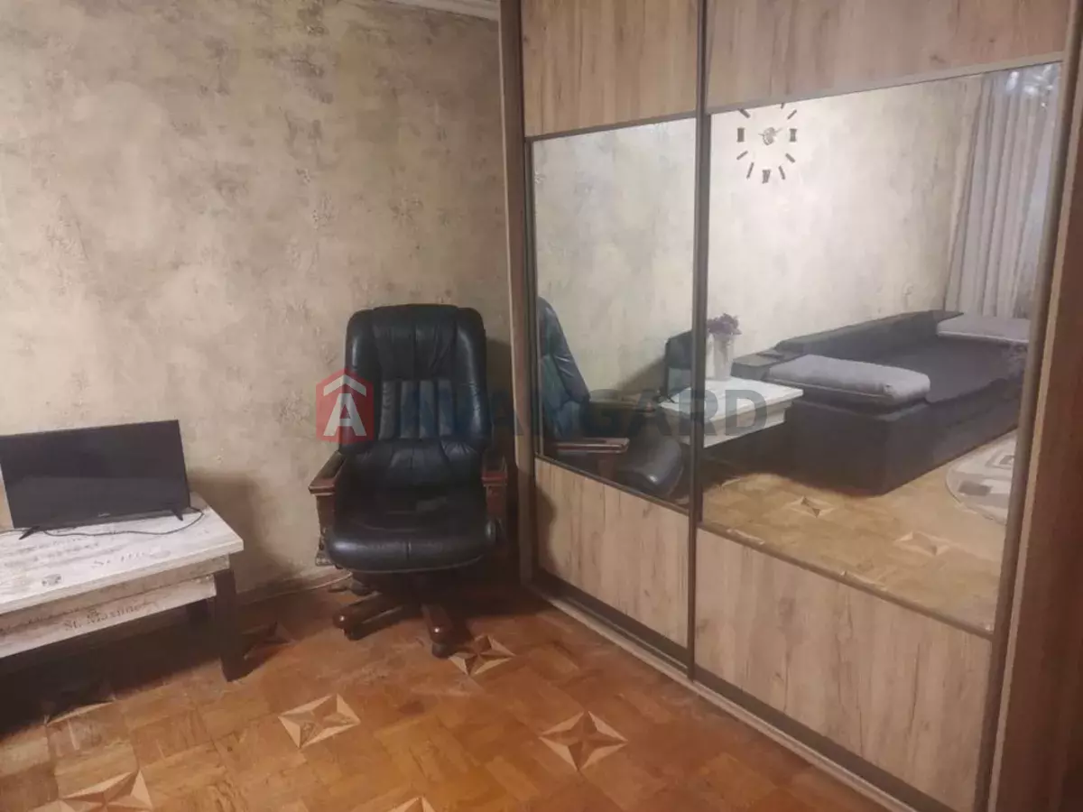 1 ��. ��������, 52/-/5 ��. �., 7/9 ������ ���� 7