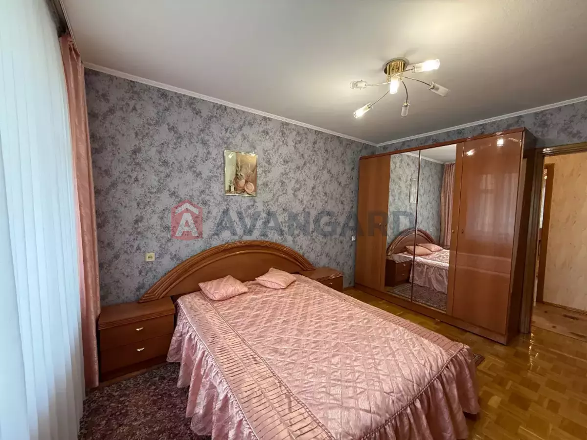 3 ��. ��������, 72/40/9 ��. �., 3/9 ������ ���� 28