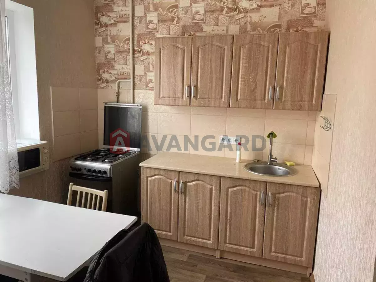 1 . , 39/-/6 . ., 8/9   6