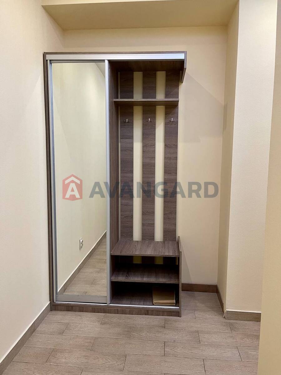 1 ��. ��������, 50/-/- ��. �., 1/10 ������ ���� 4