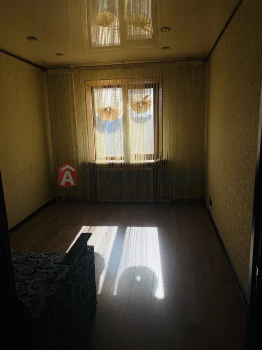 1 ��. ��������, 50/-/9 ��. �., 8/9 ������ ���� 5