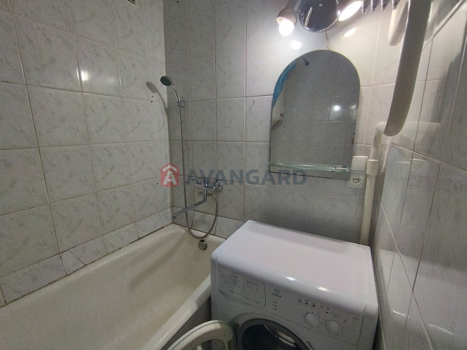 2 ��. ��������, 45/9/28 ��. �., 7/9 ������ ���� 6