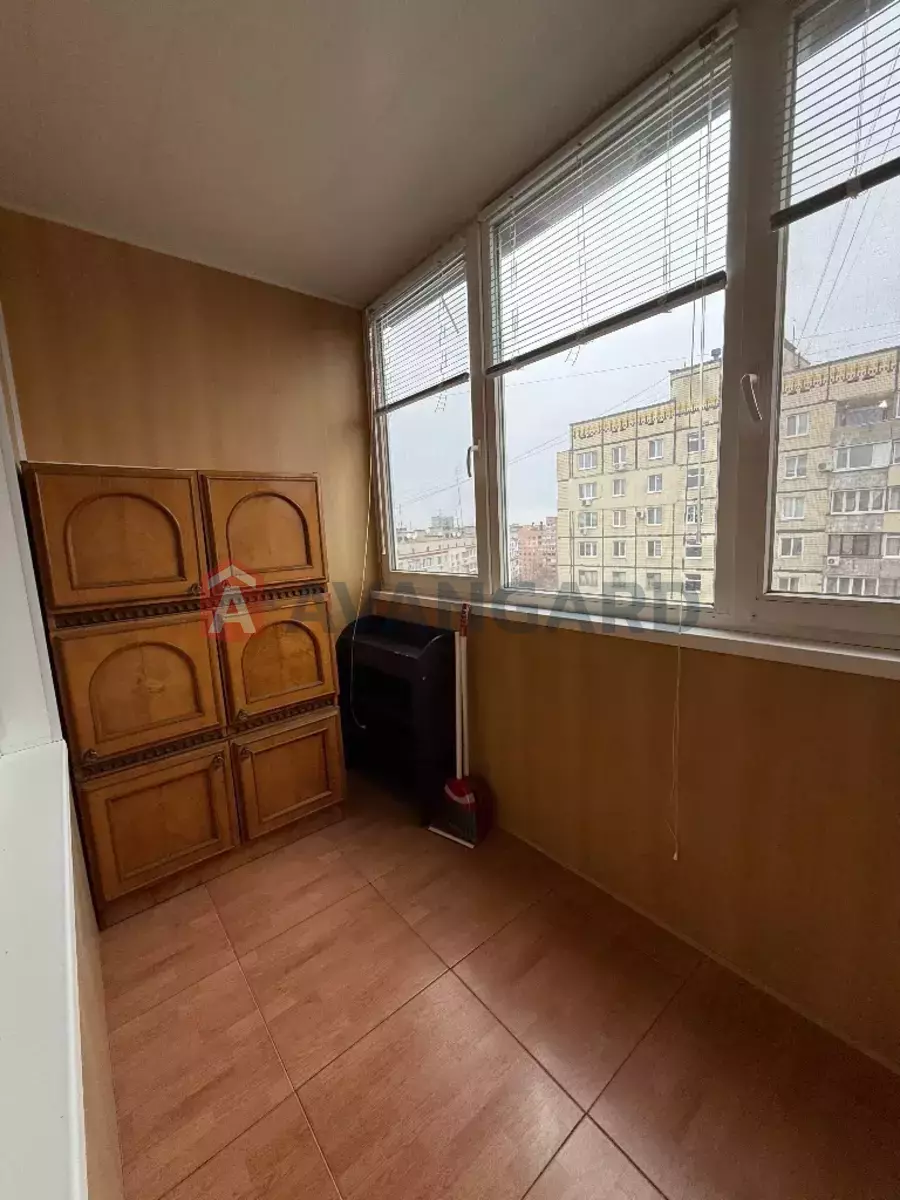 2 ��. ��������, 50/29/9 ��. �., 10/12 ������ ���� 10