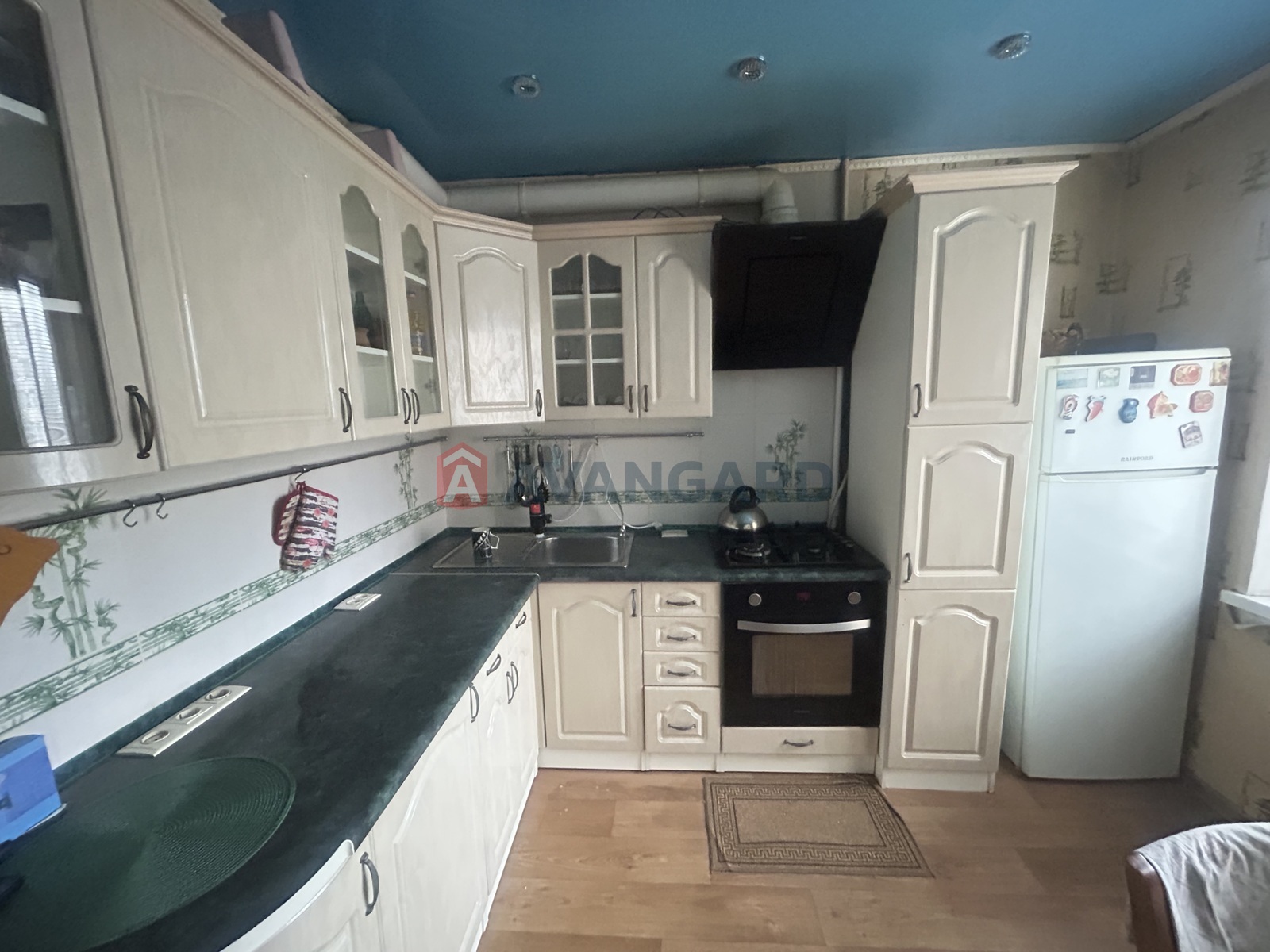 3 ��. ��������, 65/40/8 ��. �., 5/9 ������ ���� 1