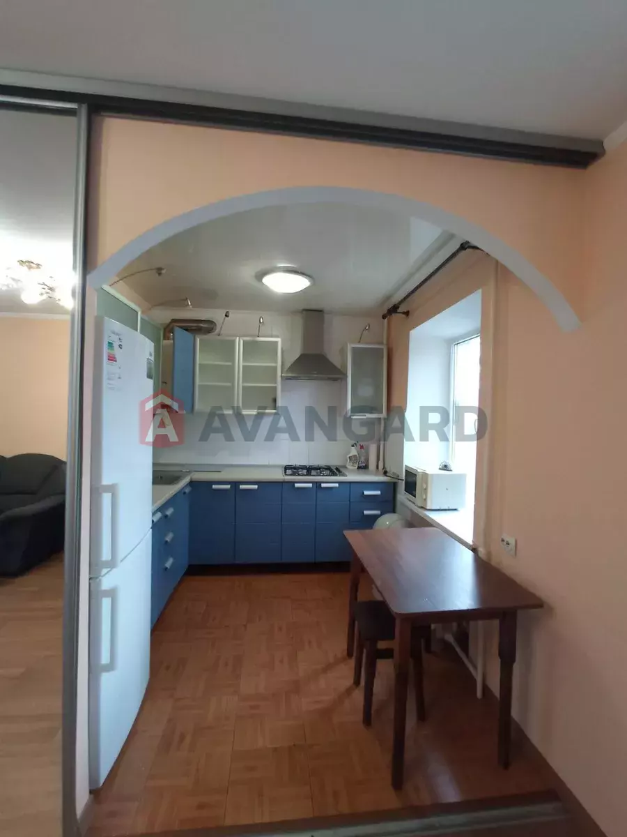 3 ��. ��������, 58/-/10 ��. �., 3/5 ������ ���� 7