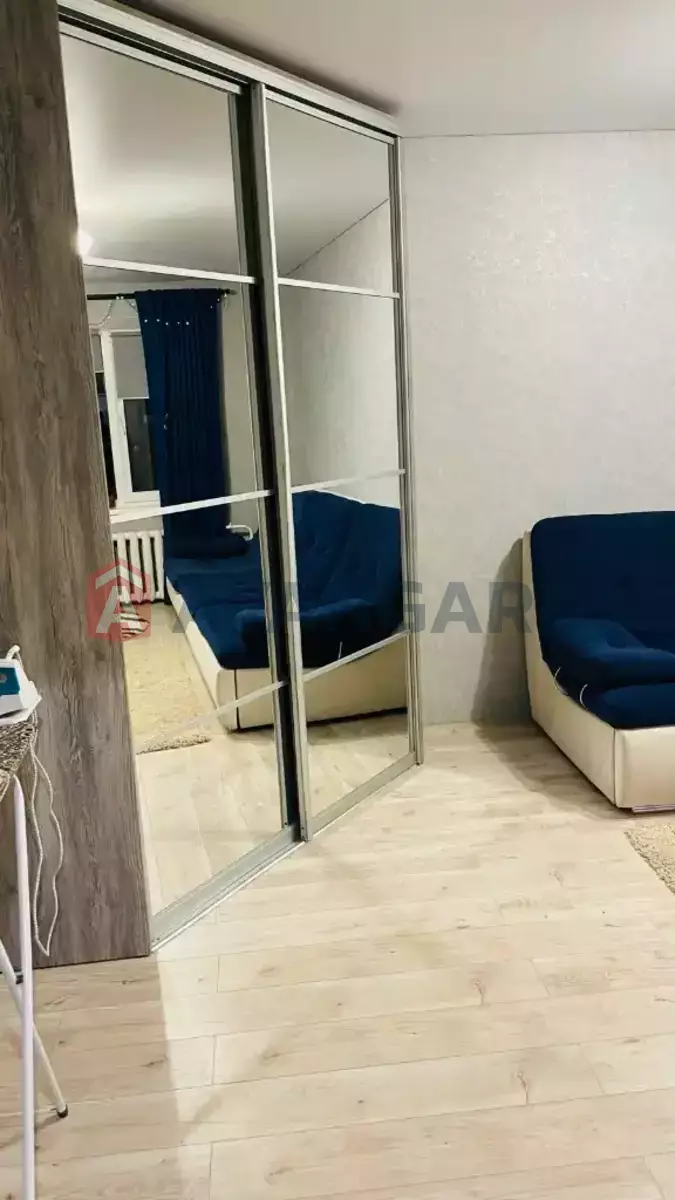 1 ��. ��������, 40/-/8 ��. �., 9/9 ������ ���� 4