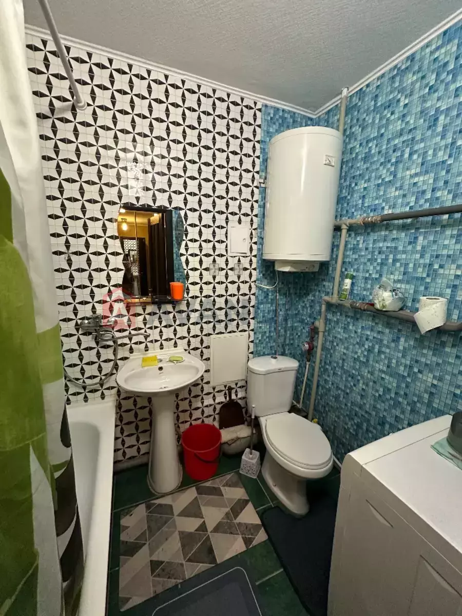 1 ��. ��������, 40/-/- ��. �., 7/10 ������ ���� 5