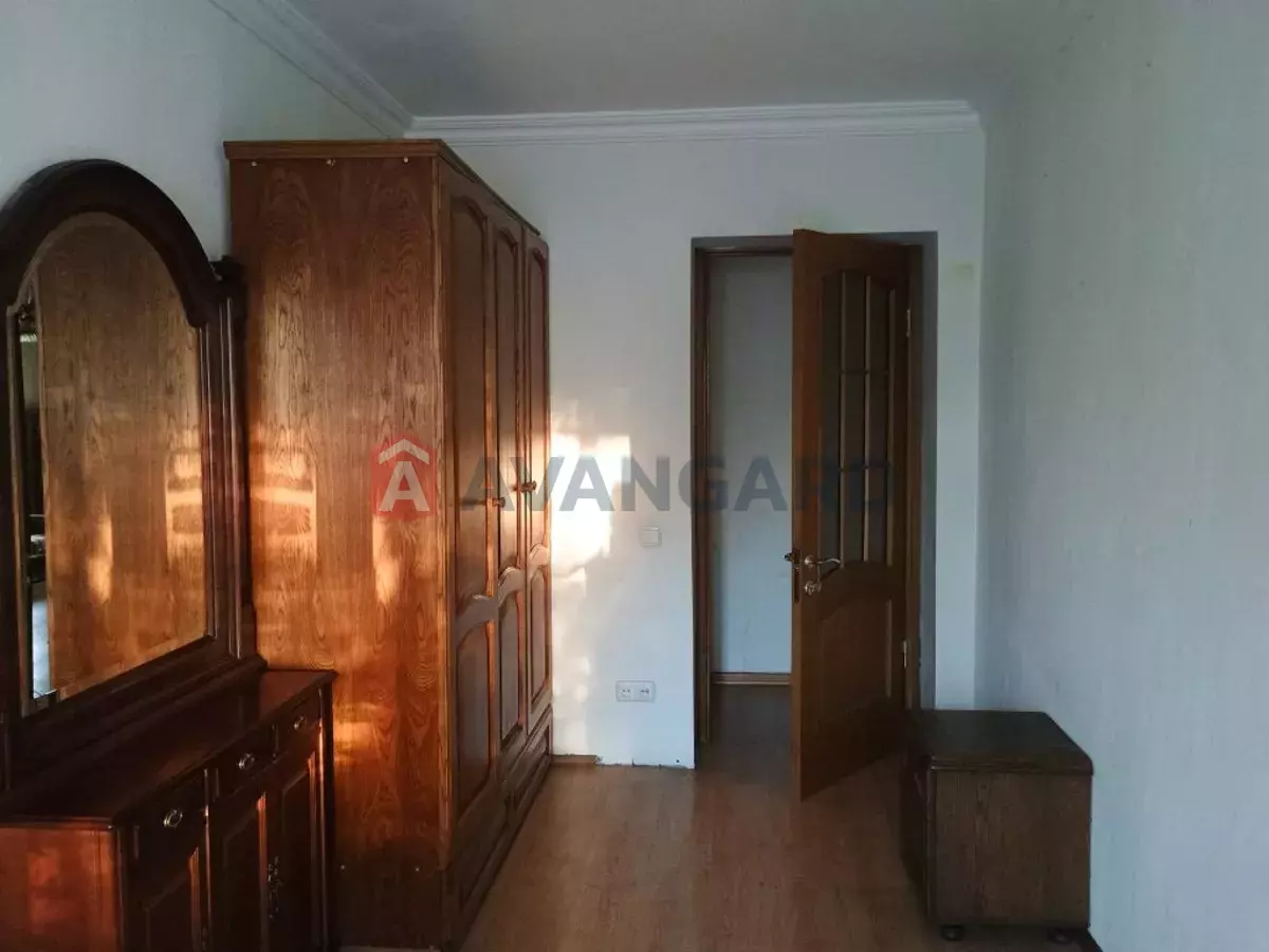 3 ����. ��������, 60/-/7 ��. �., 2/5 ���� ���� 5