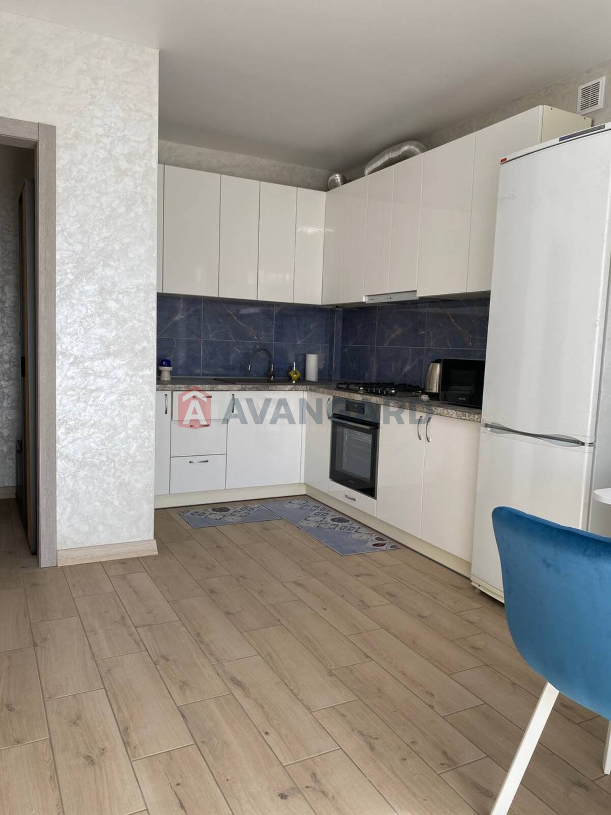 1 ����. ��������, 41,4/14,9/15,5 ��. �., 3/3 ���� ���� 18