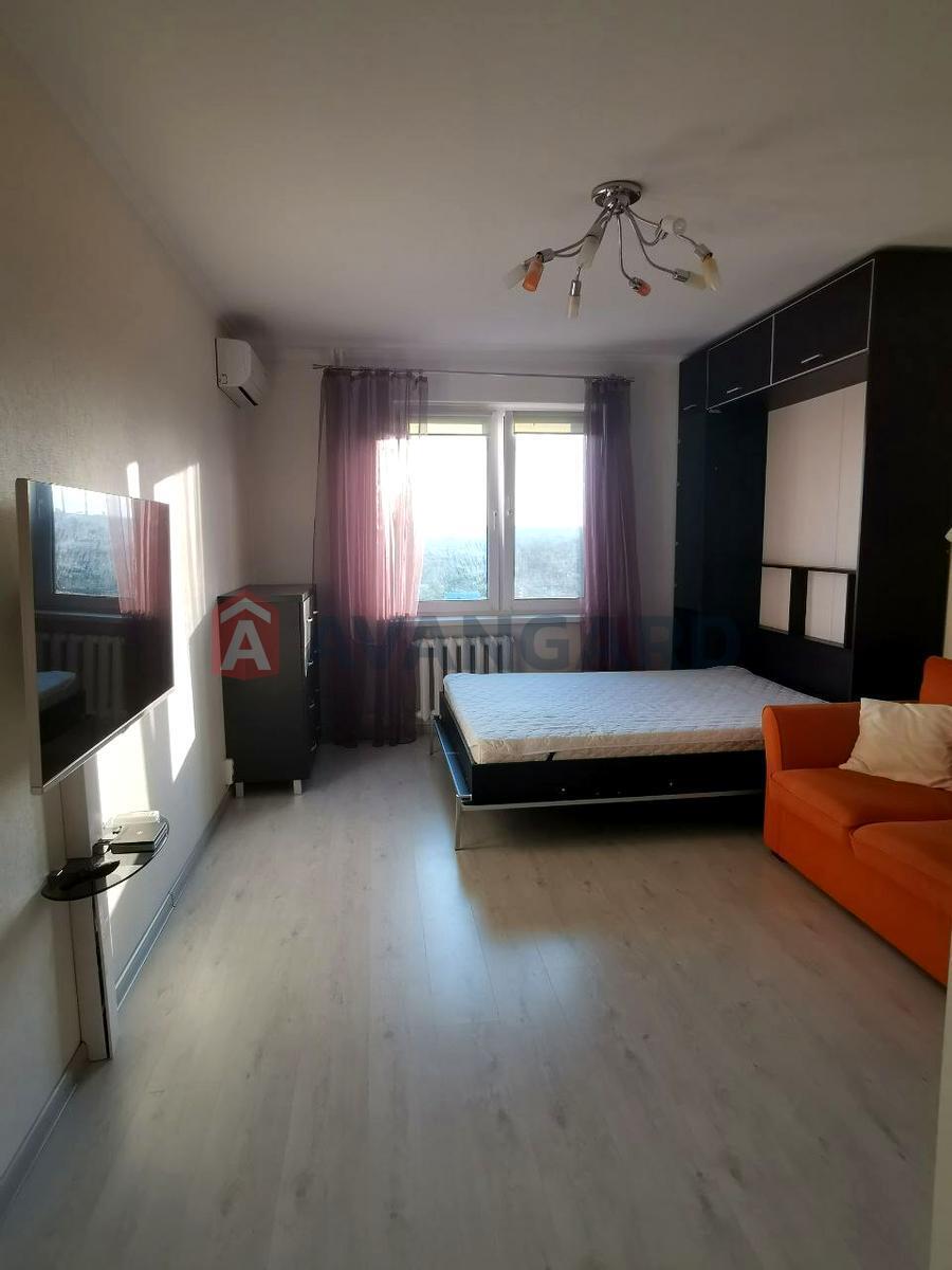 1 ��. ��������, 44 / 18 / 10 ��. �., 10/22 ������ ���� 1