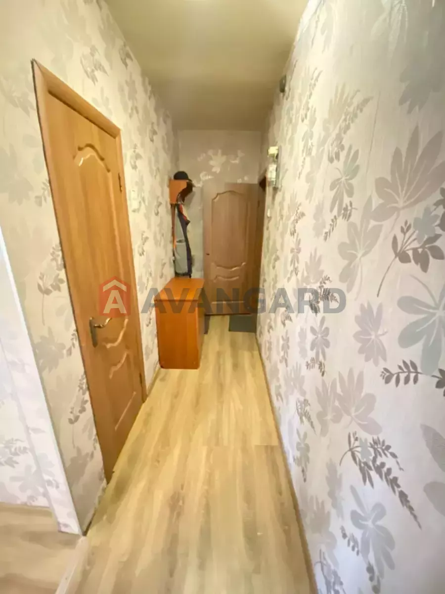 1 ��. ��������, 33/-/- ��. �., 4/5 ������ ���� 2