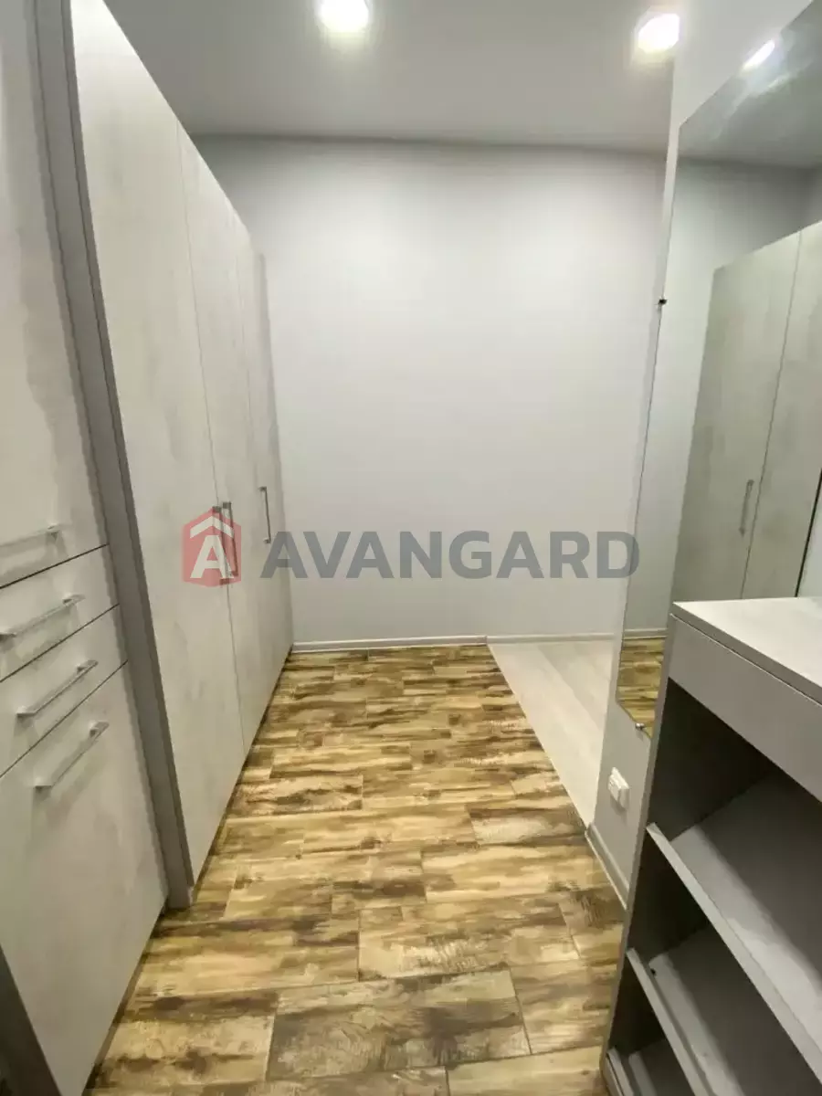 2 ��. ��������, 57/-/- ��. �., 8/12 ������ ���� 14