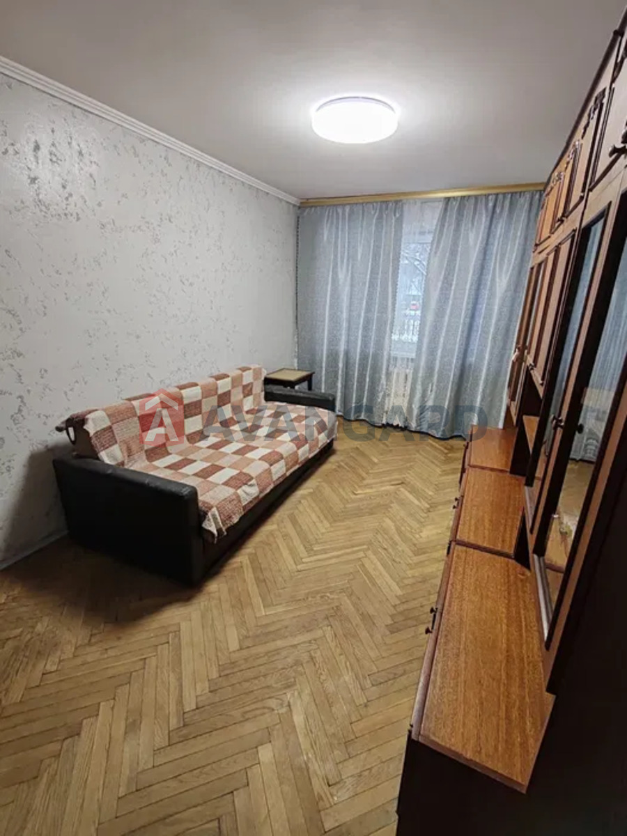 2 ��. ��������, 42/-/5 ��. �., 1/5 ������ ���� 12