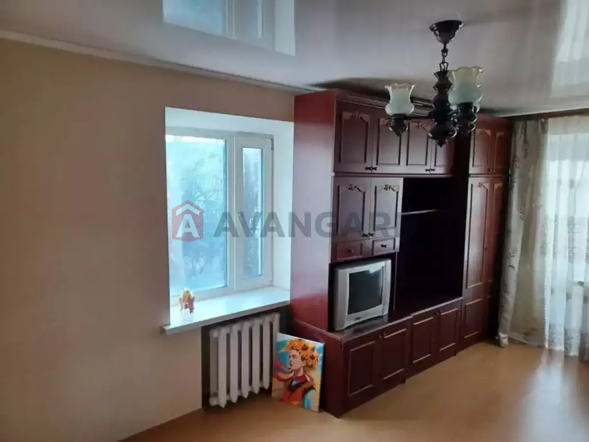 1 ��. ��������, 32/18/6 ��. �., 4/5 ������ ���� 4