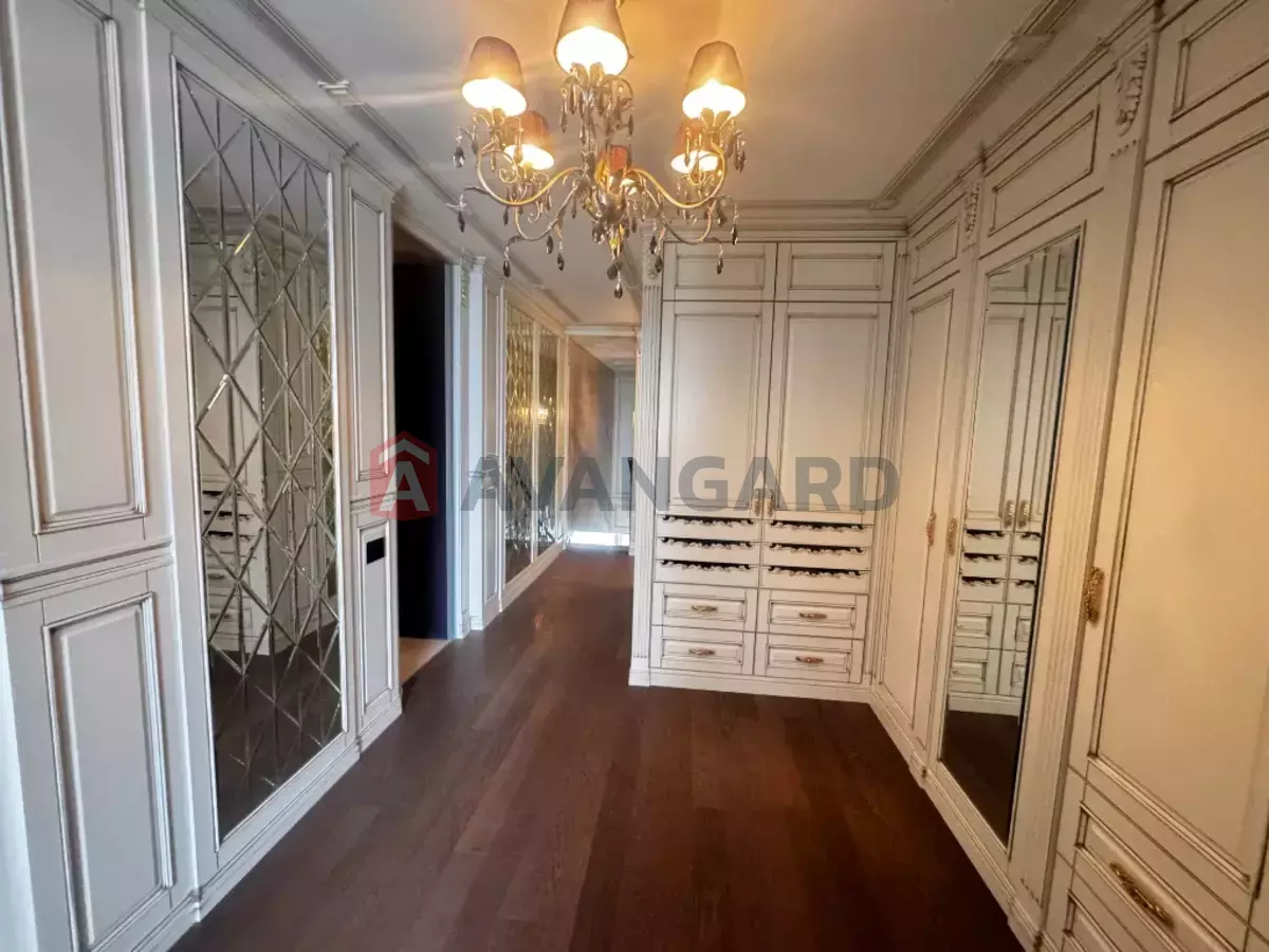 4 ��. ��������, 150/-/- ��. �., 7/8 ������ ���� 15