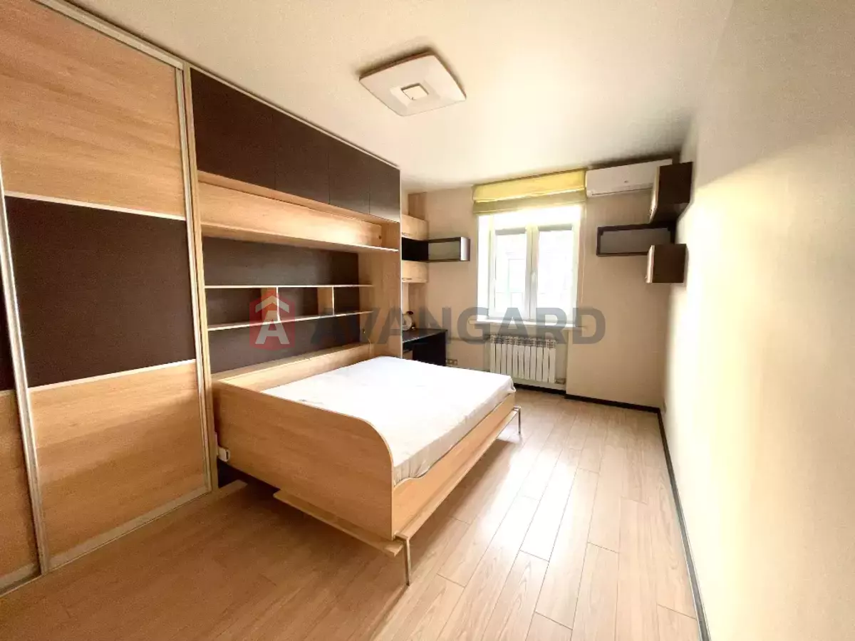 2 ��. ��������, 52/29/7 ��. �., 4/5 ������ ���� 3