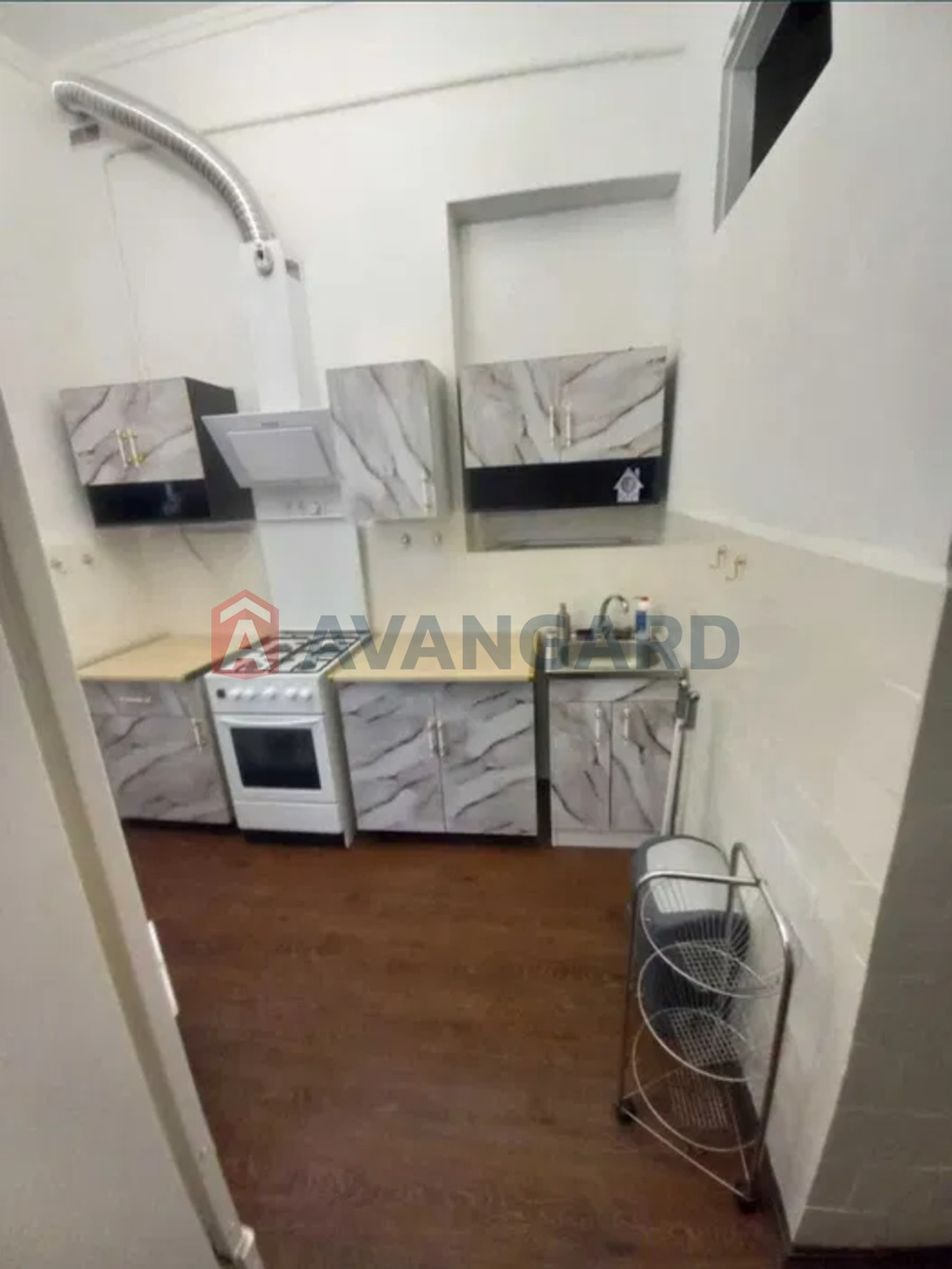 1 ����. ��������, 38/-/7 ��. �., 1/3 ���� ���� 6