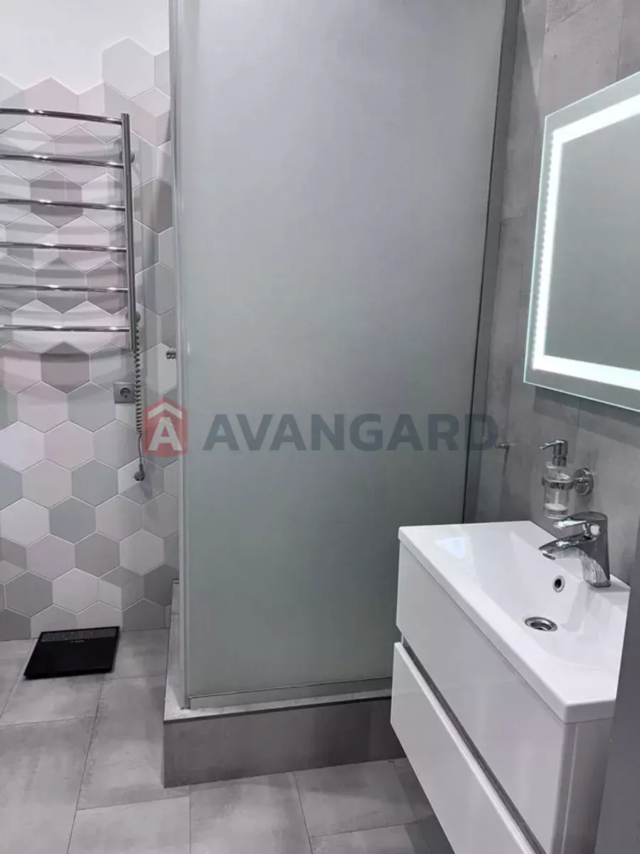 1 ��. ��������, 33/-/10 ��. �., 14/15 ������ ���� 12