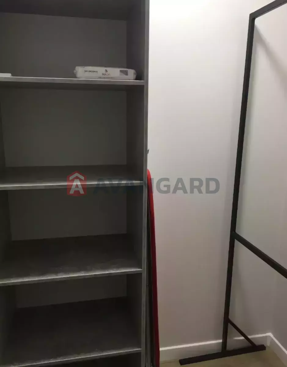 1 ��. ��������, 47/35/17 ��. �., 4/12 ������ ���� 5