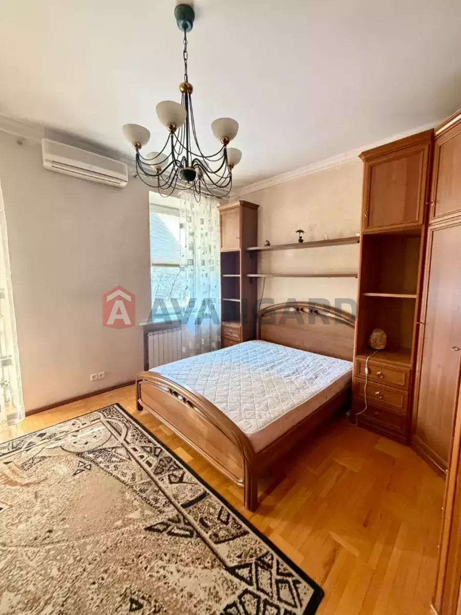 4 ��. ��������, 139/100/20 ��. �., 3/3 ������ ���� 7