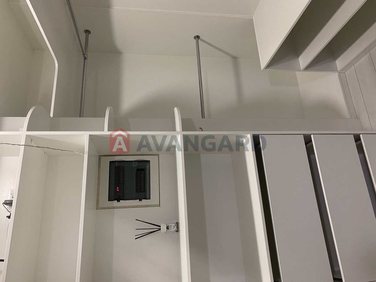 2 ����. ��������, 52/-/- ��. �., 5/12 ���� ���� 9