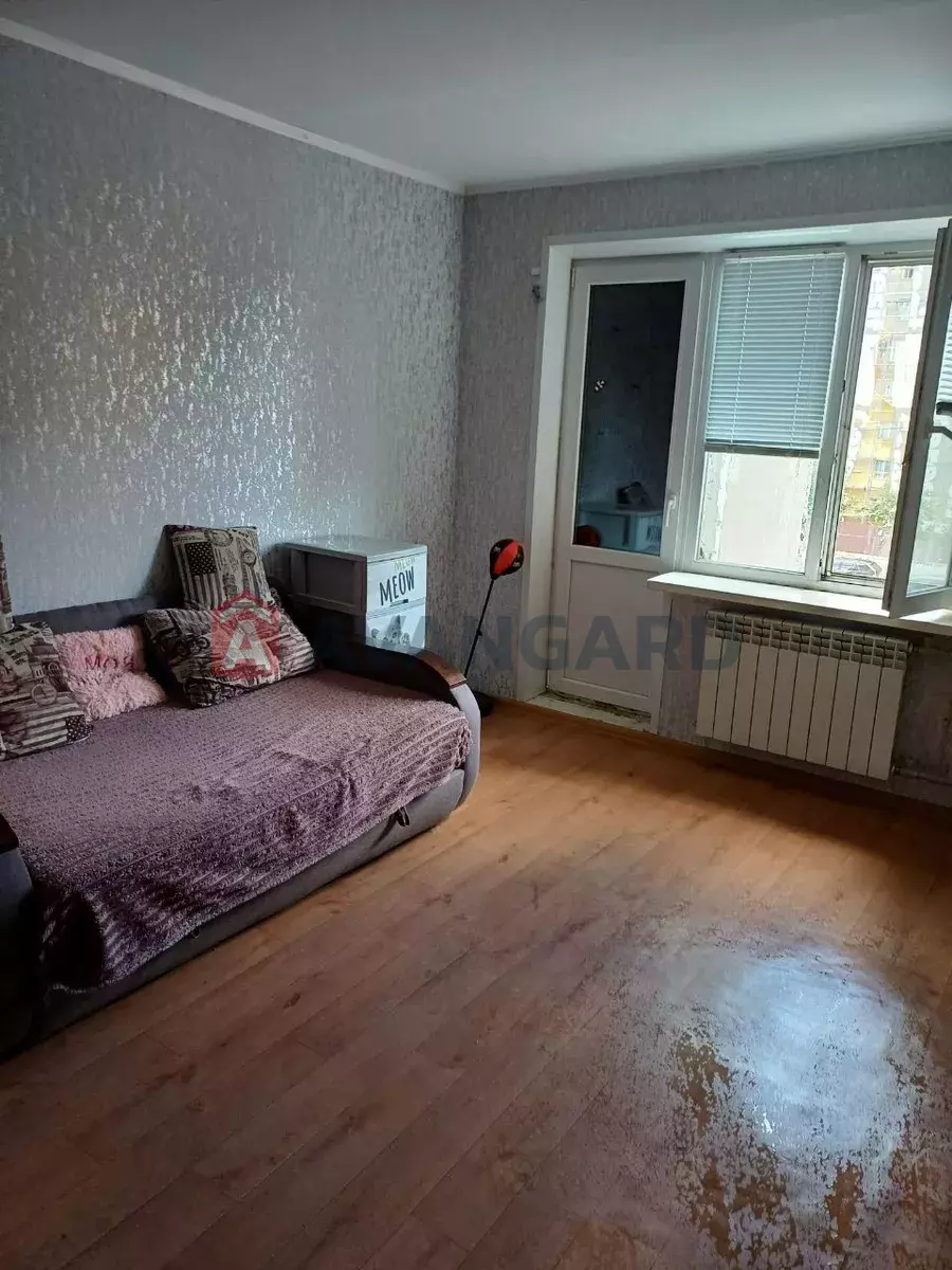 1 . , 37/-/8 . ., 3/3   3