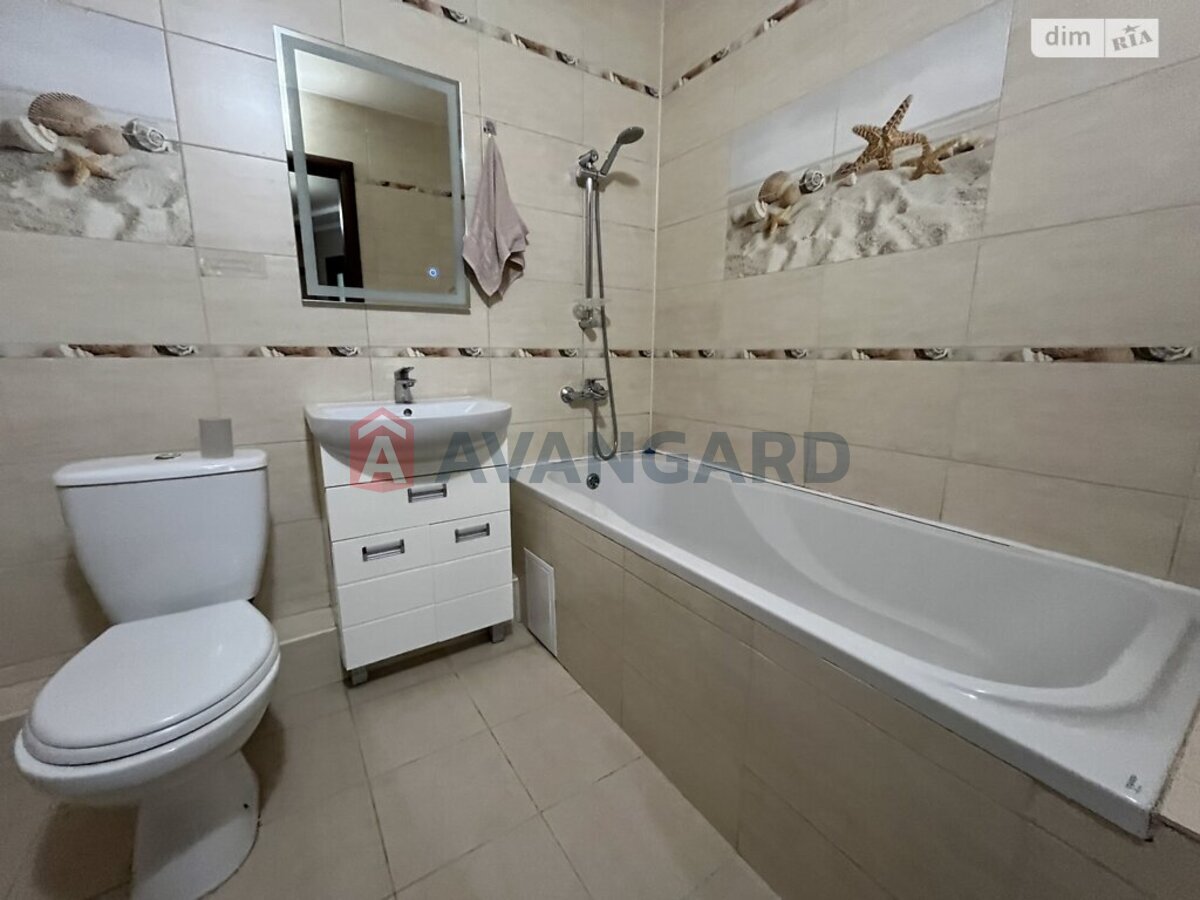 1 ��. ��������, 40/-/10 ��. �., 2/4 ������ ���� 11