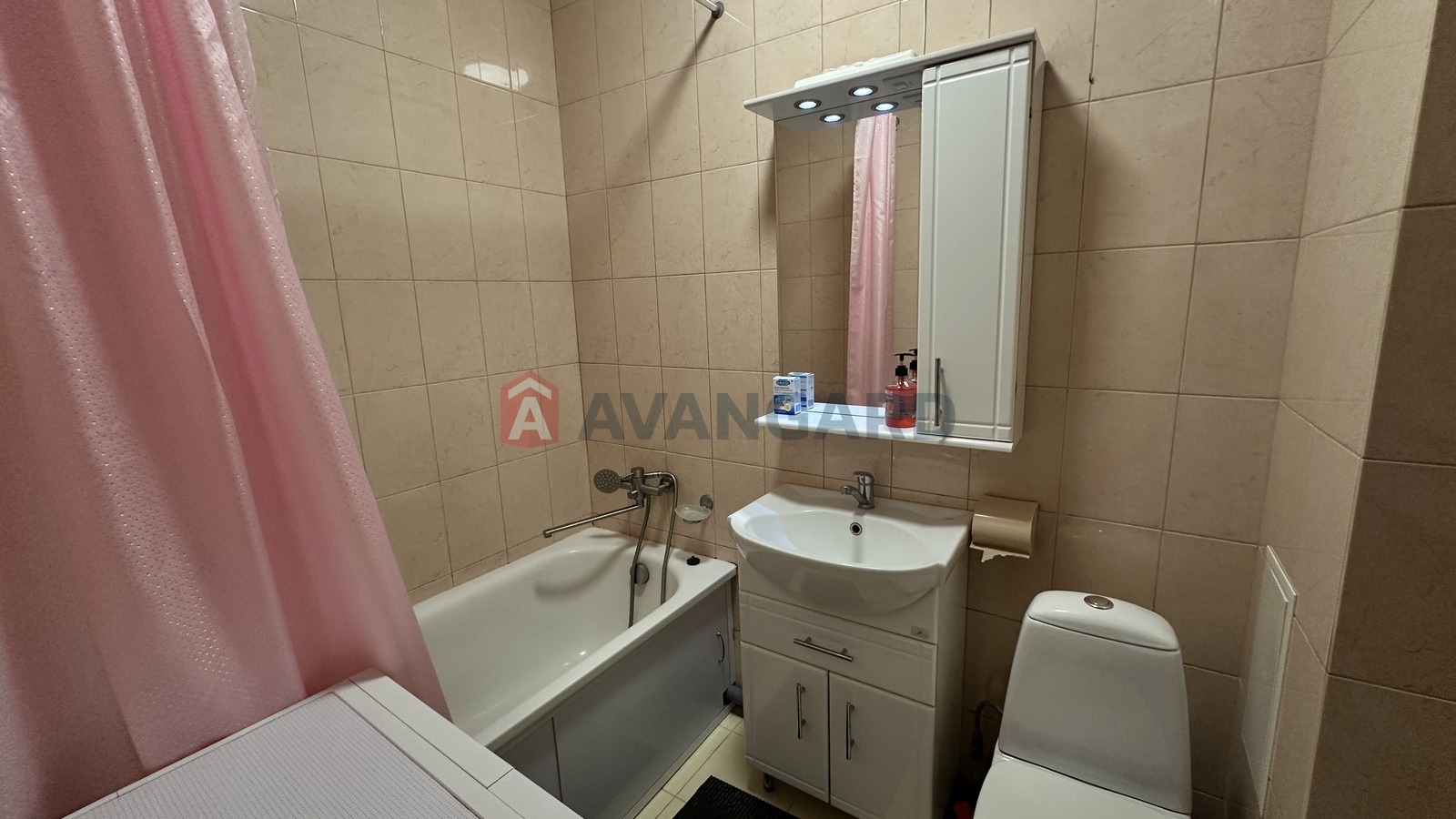 1 ����. ��������, 38/20/8 ��. �., 6/11 ���� ���� 11